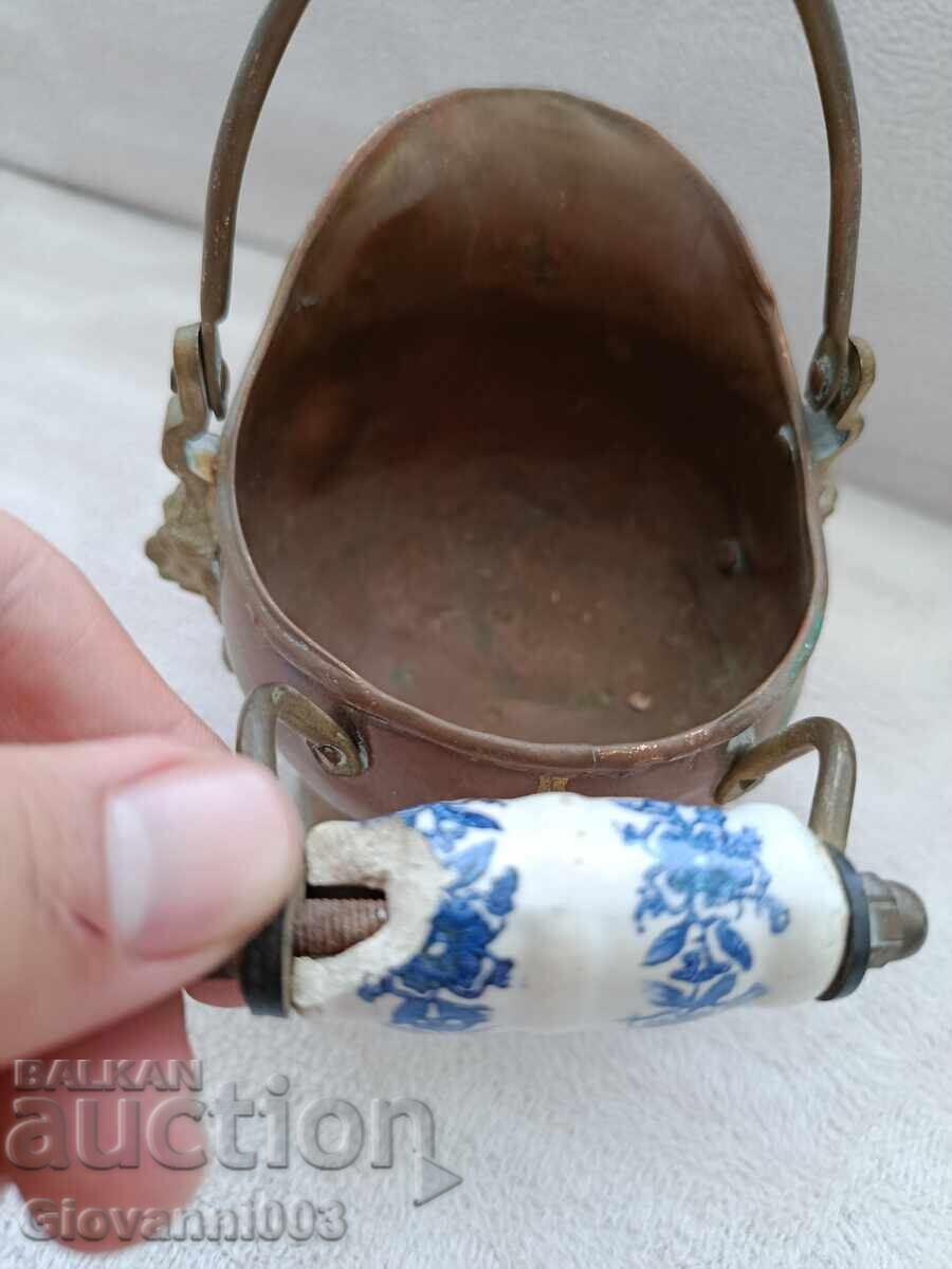 Аукцион Медна кофа с порцеланова дръжка
