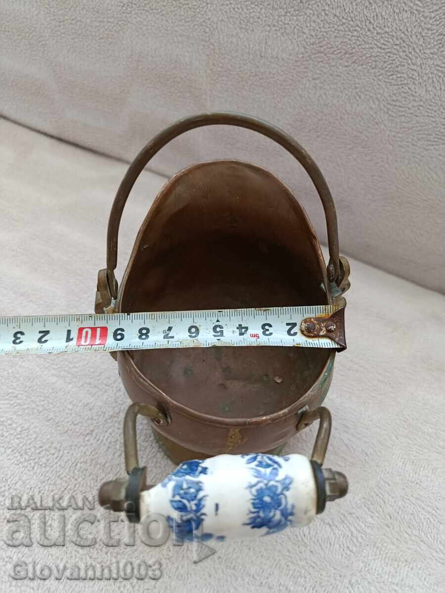 Доставка на Медна кофа с порцеланова дръжка