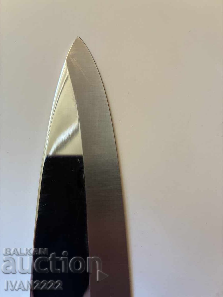 Доставка на Продавам нож