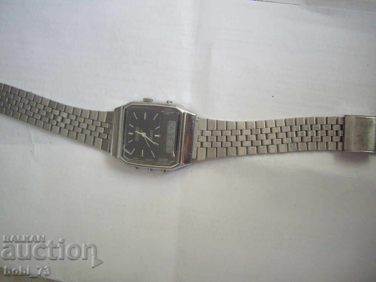 Παλιό ρολόι χαλαζία Παλιό ρολόι χαλαζία