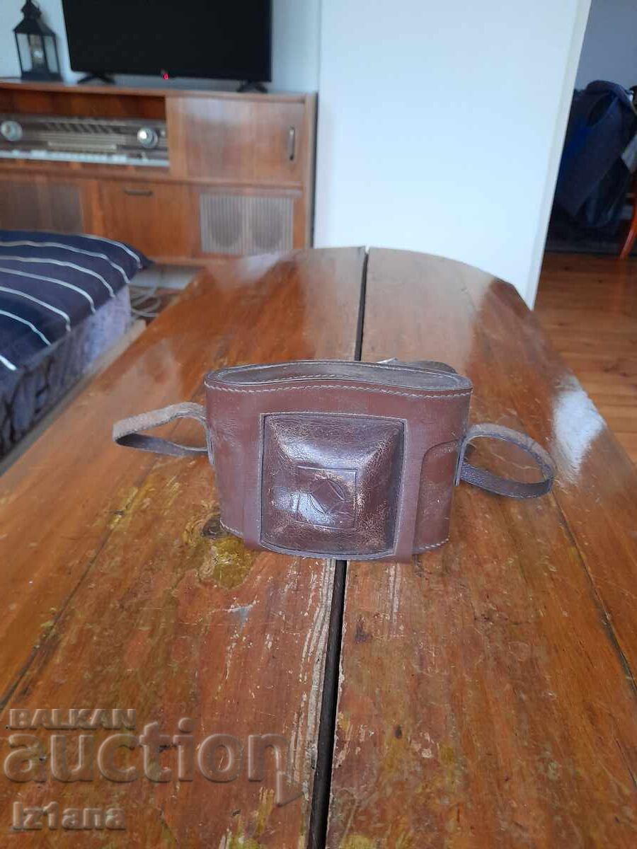 Стар калъф за фотоапарат