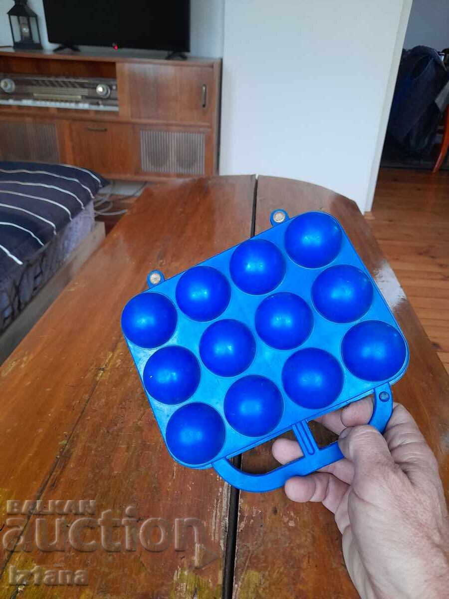 Стара кутия за яйца с цена € 16.00 | 31.29 лв. Стара кутия за яйца с цена € 16.00 | 31.29 лв.