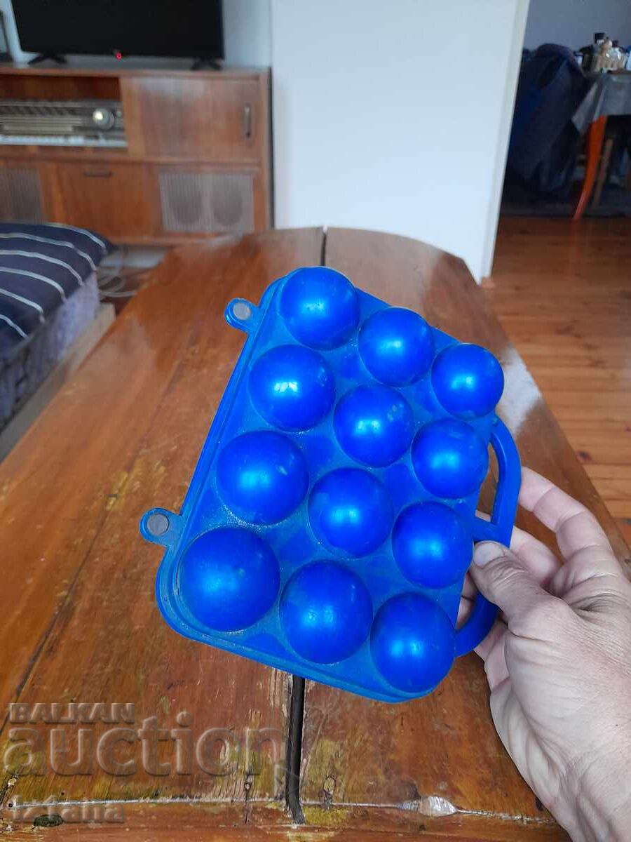 Аукцион Стара кутия за яйца Аукцион Стара кутия за яйца