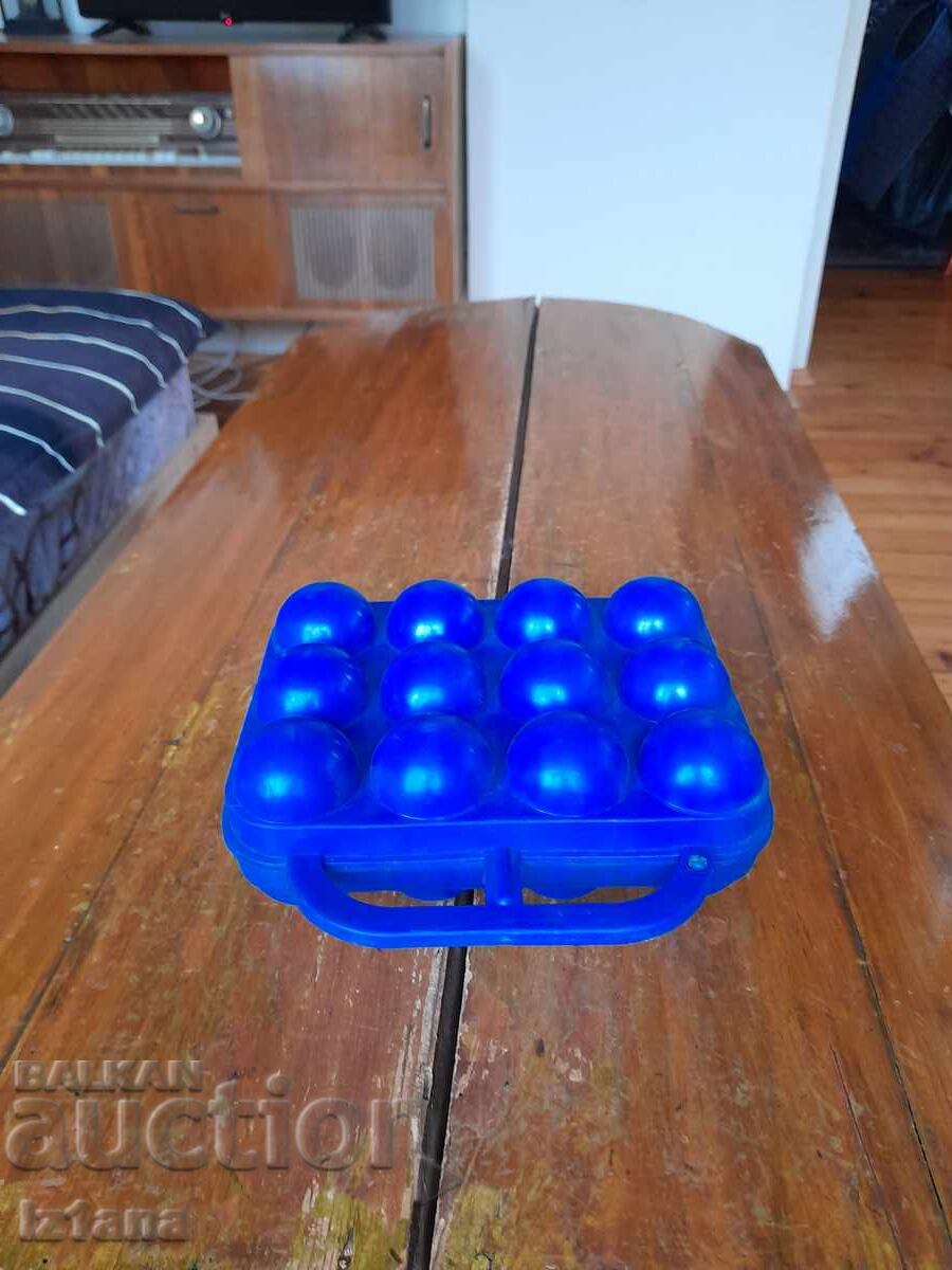 Стара кутия за яйца Стара кутия за яйца