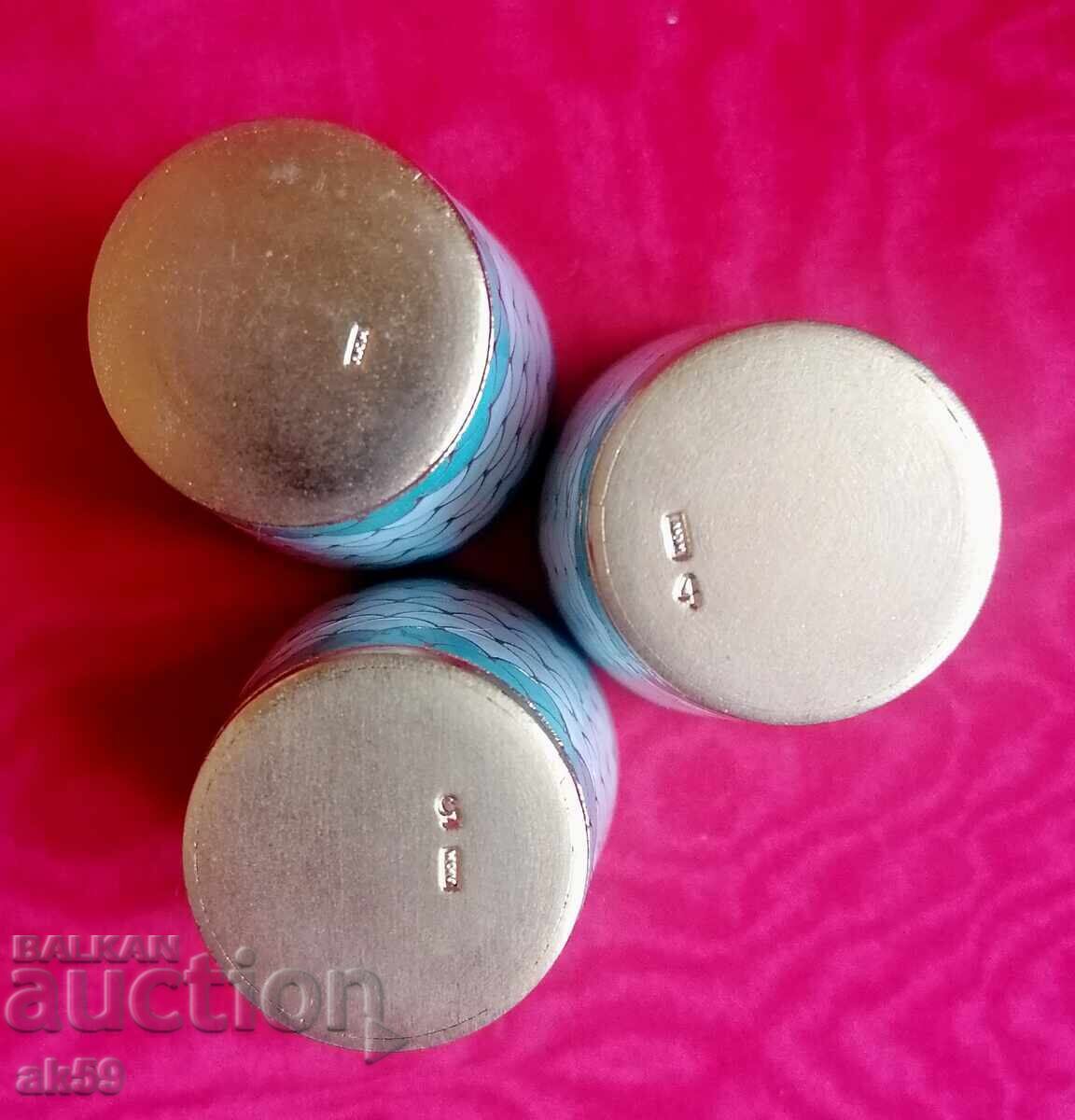 Доставка на Чашка за водка емайл позлата 3 бр. Доставка на Чашка за водка емайл позлата 3 бр.