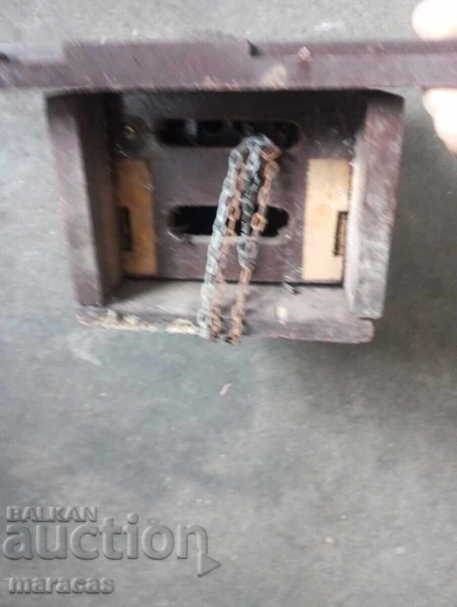 Стенен часовник Кукувица с цена € 10.00 | 19.56 лв. Стенен часовник Кукувица с цена € 10.00 | 19.56 лв.