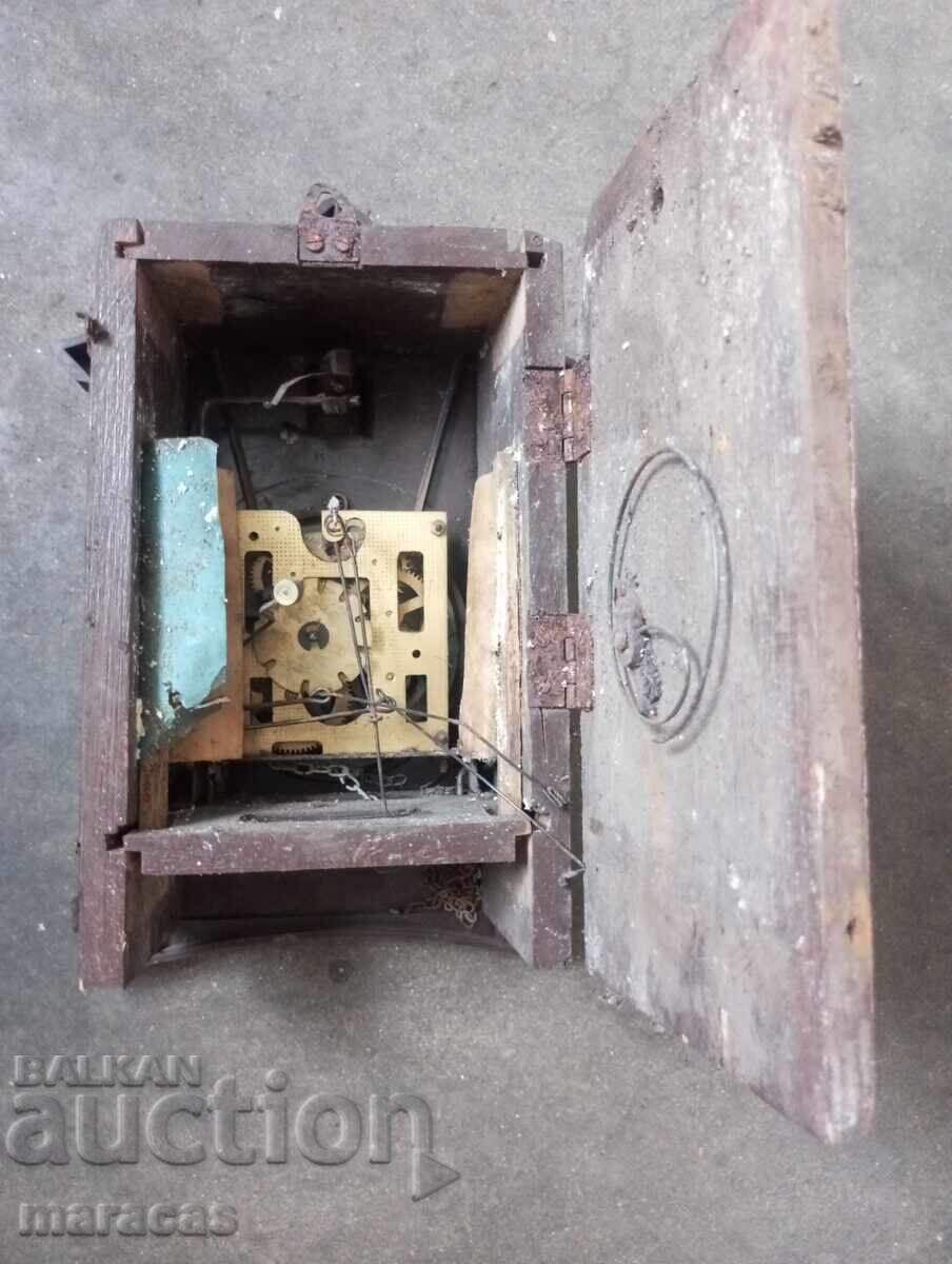 Доставка на Стенен часовник Кукувица Доставка на Стенен часовник Кукувица