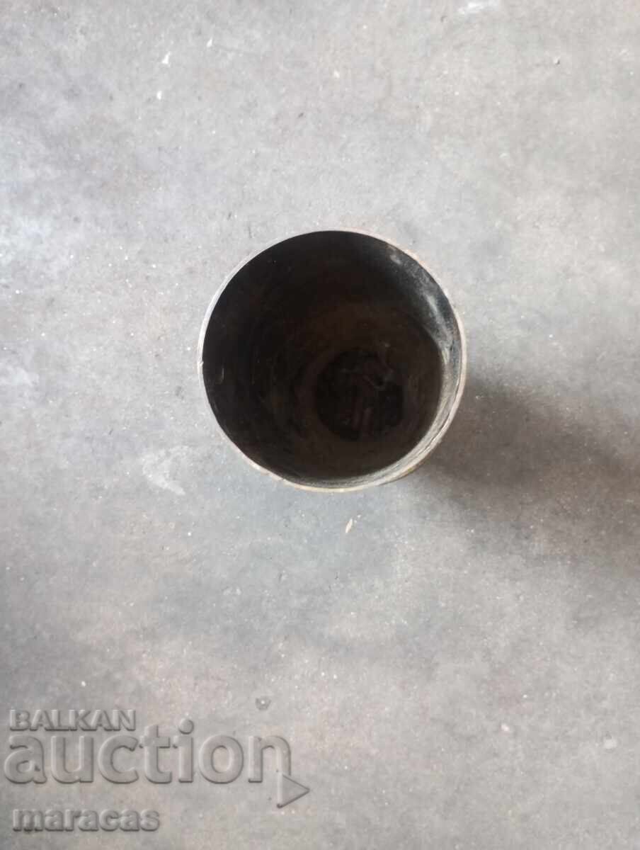 Ορειχάλκινο βάζο με τιμή € 13.00 | 25.43 BGN