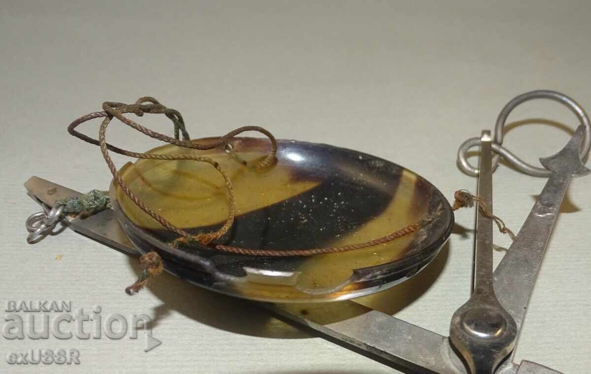 Παλιά μικρή ζυγαριά φαρμακείου 1926 - 7