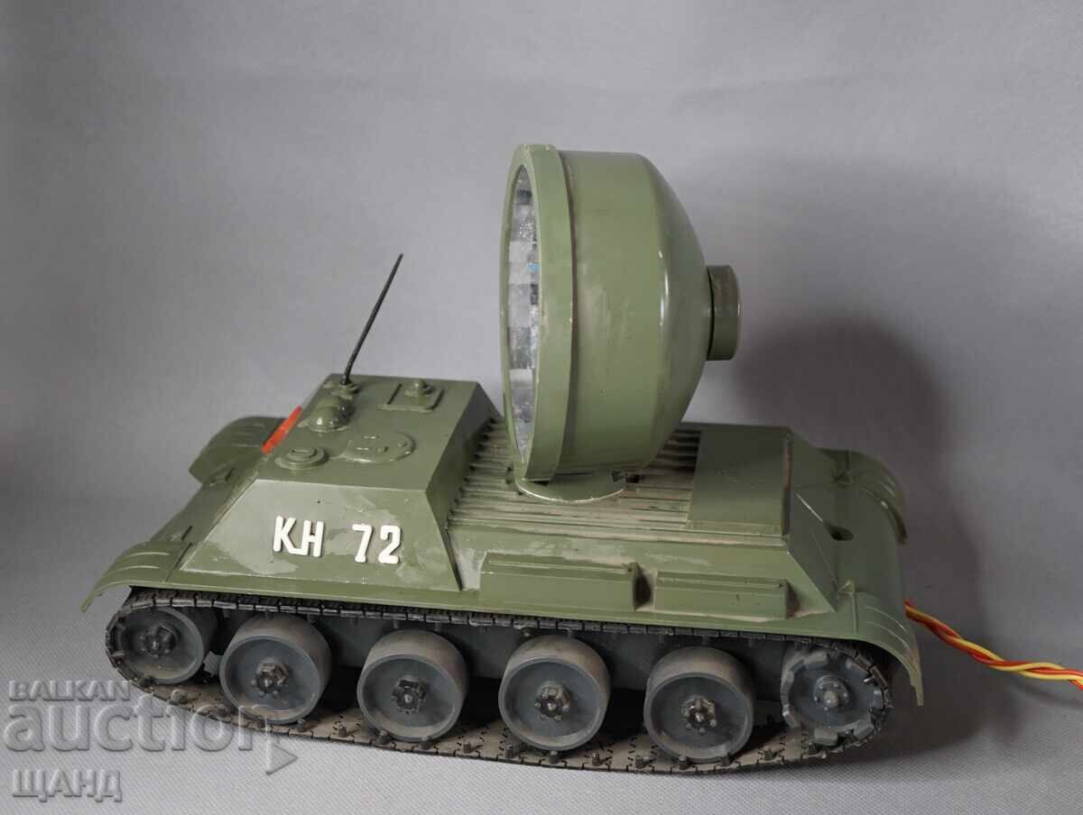 Auction  Old Russian plastic toy model tank with a spotlight
