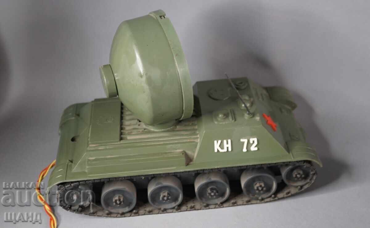 Old Russian plastic toy model tank with a spotlight - 5