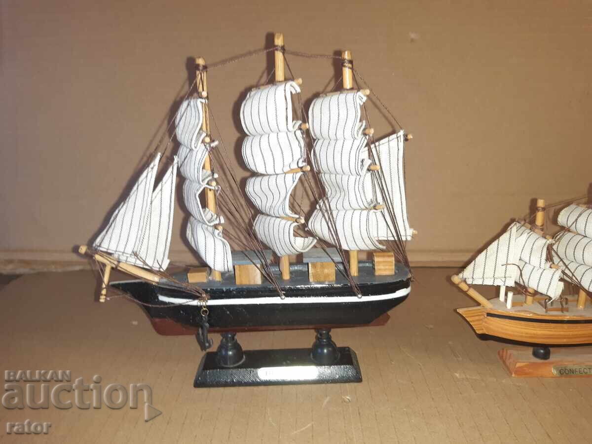 Стари корабчета - 3 броя , корабче - макет , макети с цена € 10.99 | 21.49 лв.