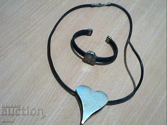 Colier vechi frumos argintat și brățară din piele cu elefant