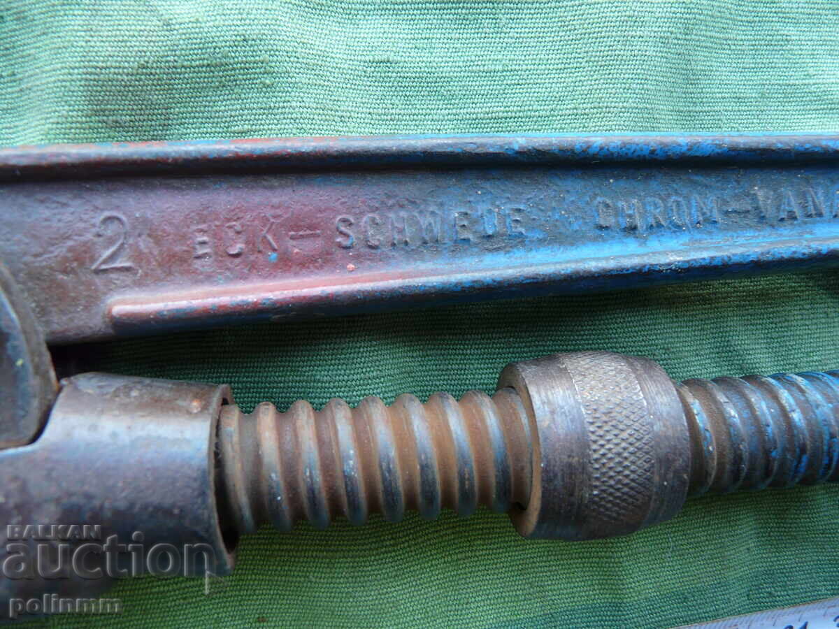 Cheie de instalații sanitare profesională - 308 cu preț € 32.00 | 62.59 BGN Cheie de instalații sanitare profesională - 308 cu preț € 32.00 | 62.59 BGN