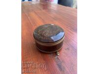 КУТИЯ СТАРИННА БАКЕЛИТ ОБКОВ МЕСИНГ КАТАЛИН ЦВЯТ КЕХЛИБАР