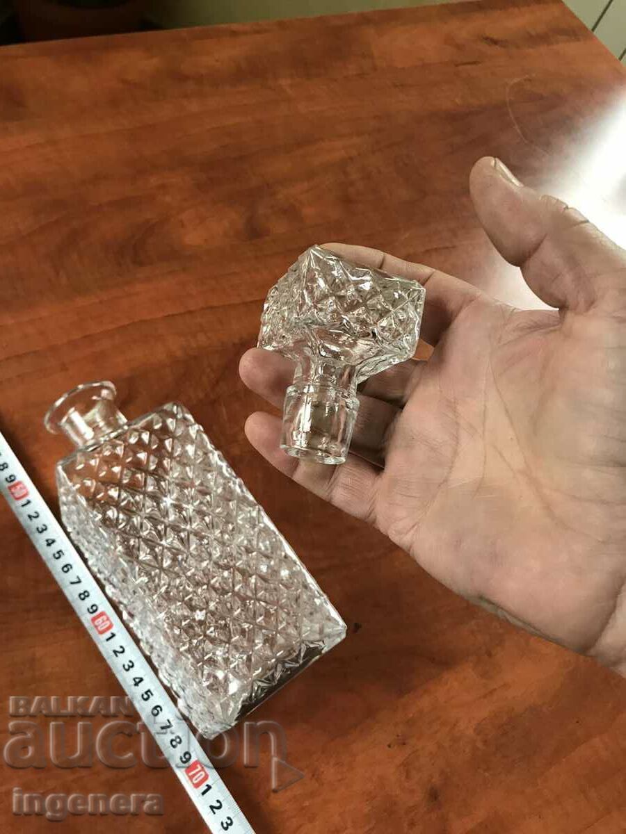 Аукцион ГАРАФА ДЕБЕЛО РЕЛЕФНО СТЪКЛО ШИШЕ ЗА РАКИЯ