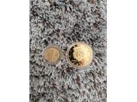 Жетон с лика на Доналд Тръмп, в капсула