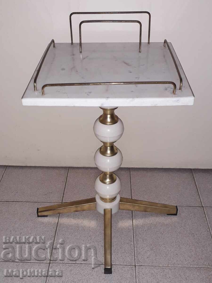 MASUȚĂ PENTRU TELEFON. NRB cu preț € 23.00 | 44.98 BGN