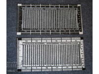 Комплект 2 бр. стар зъбомер пощенски марки