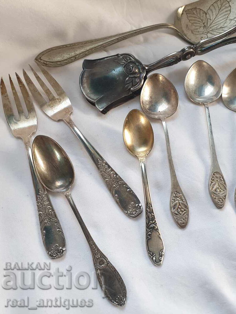 Посребрени прибори с цена € 33.00 | 64.54 лв.