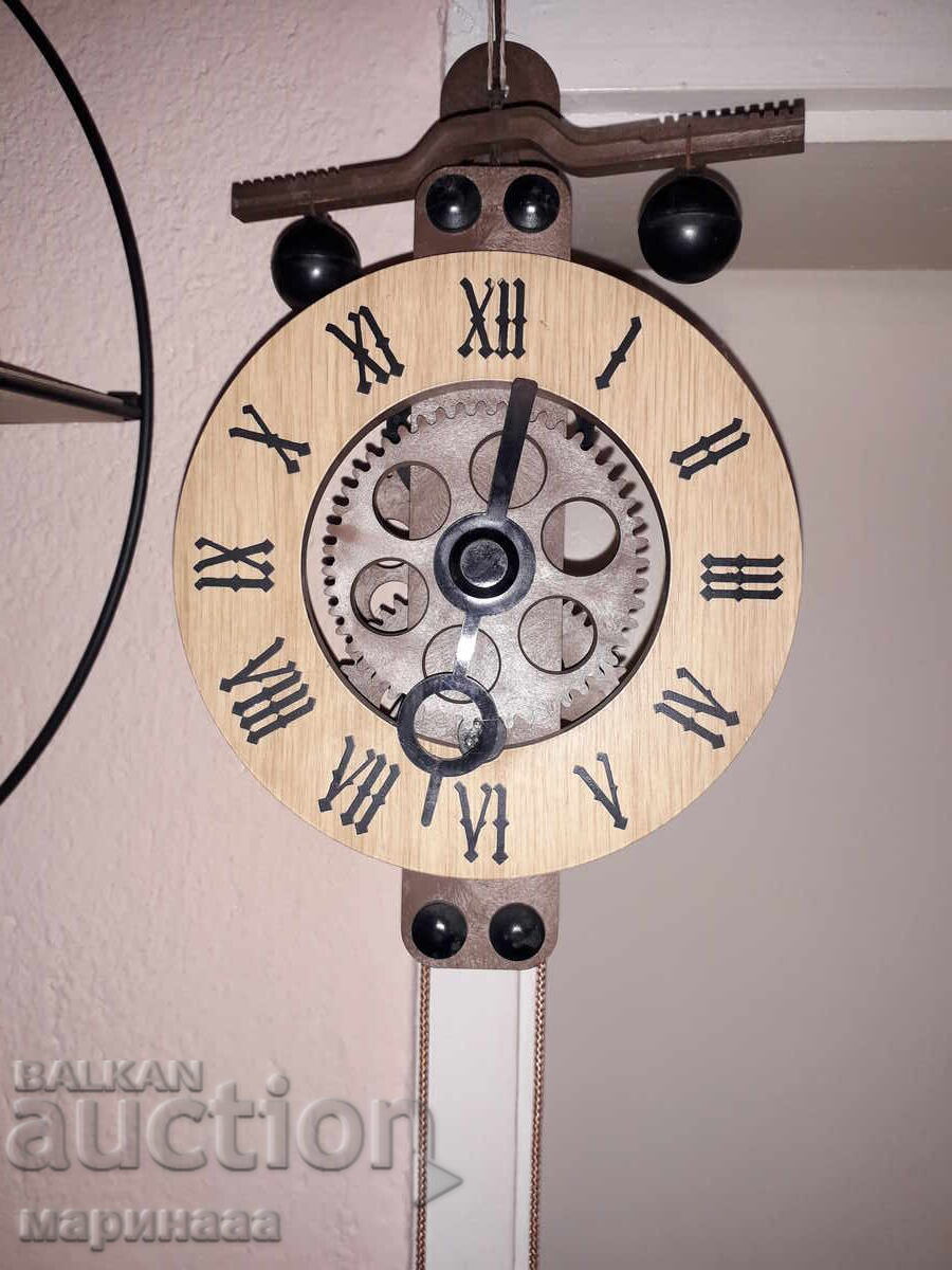 Licitație CEAS DE PERETE VECHI MECANIC CU GREUTĂȚI. GERMANIA Licitație CEAS DE PERETE VECHI MECANIC CU GREUTĂȚI. GERMANIA