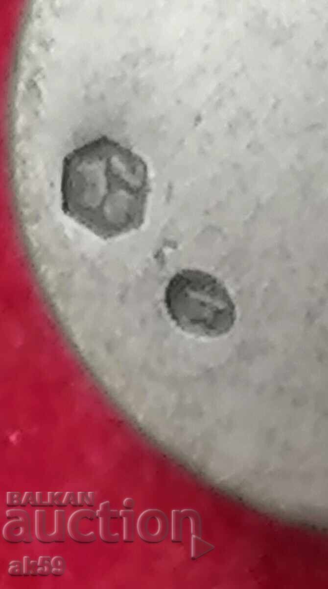 Παράδοση Παλιά ασημένια, αθλητική κονκάρδα Ισπανίας