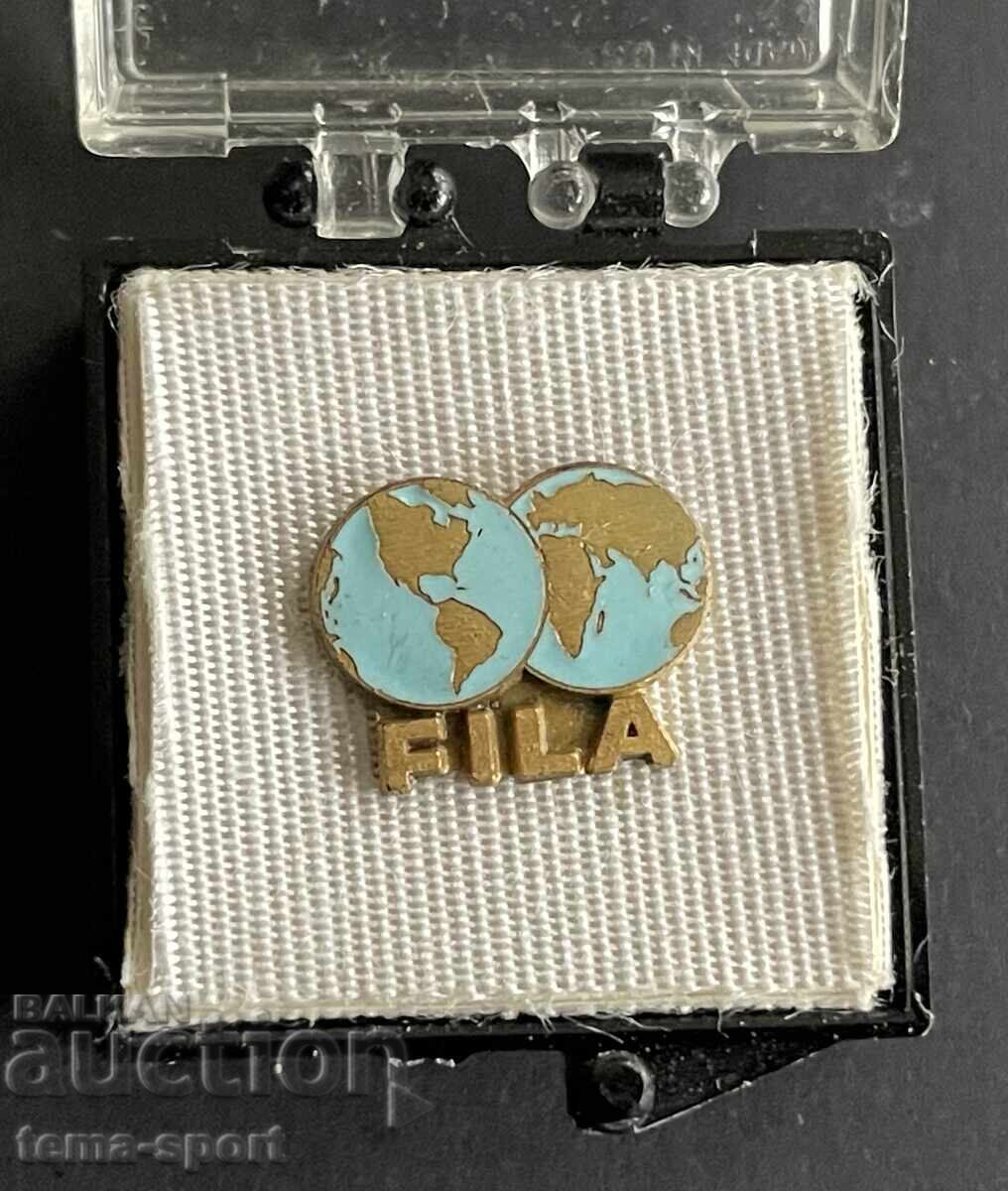 1812 Federația Mondială de Lupte FILA Email Pin Cutie cu preț € 3.00 | 5.87 BGN