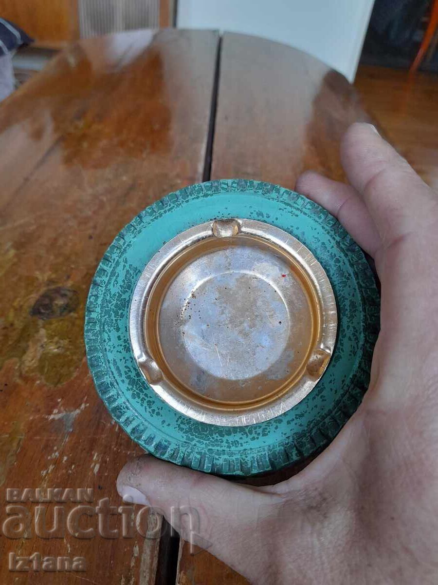 Licitație Vechi scrumieră cauciuc