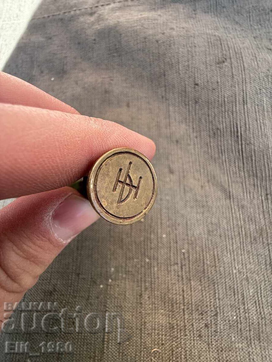 Личен Печат с цена € 35.00 | 68.45 лв.