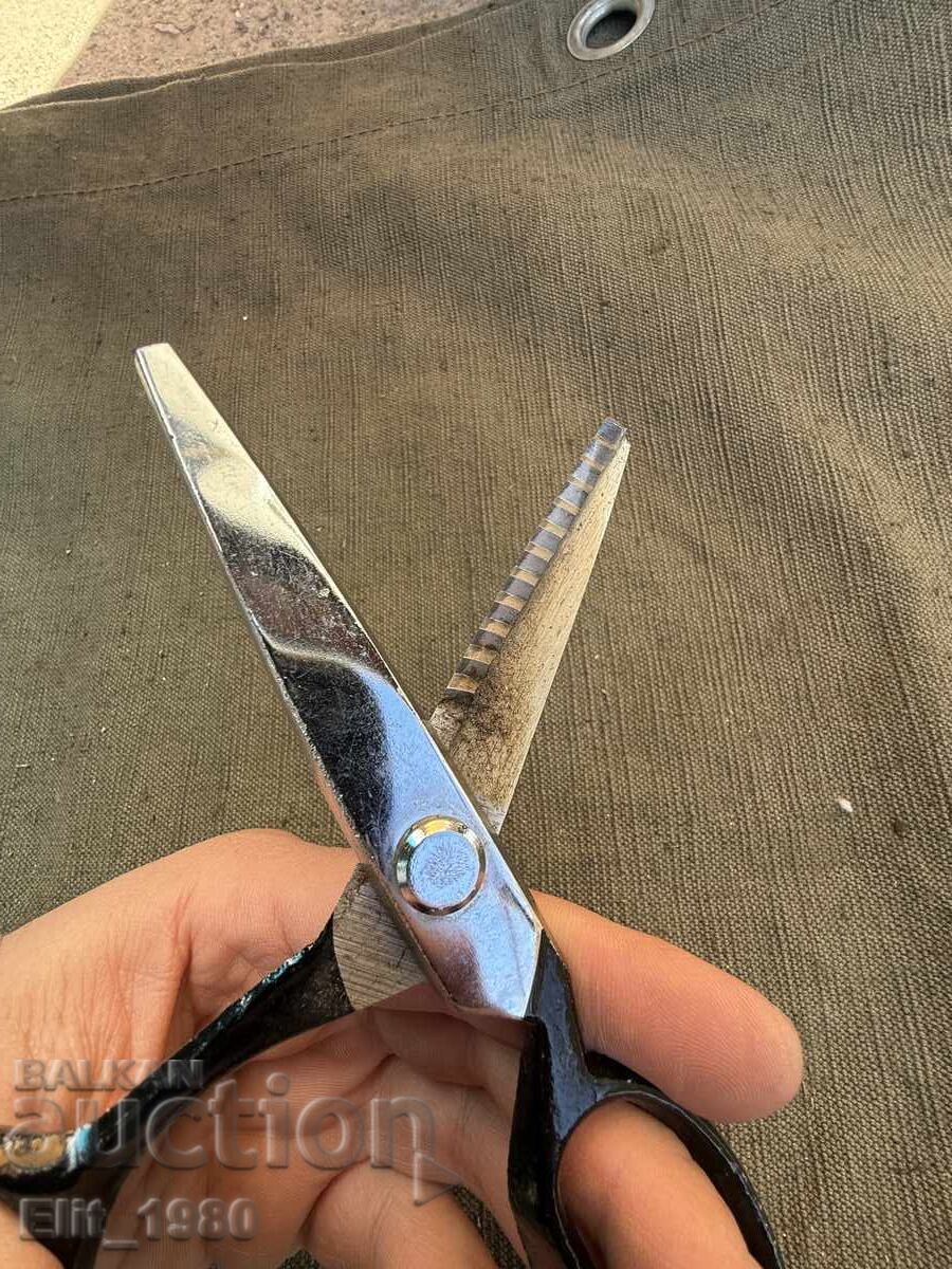 Аукцион Зиг заг ножица Аукцион Зиг заг ножица