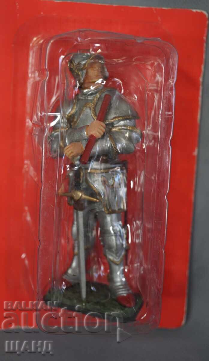 Figurină veche de jucărie soldat de plumb cavaler cu cutie 13 cm cu preț € 10.40 | 20.34 BGN