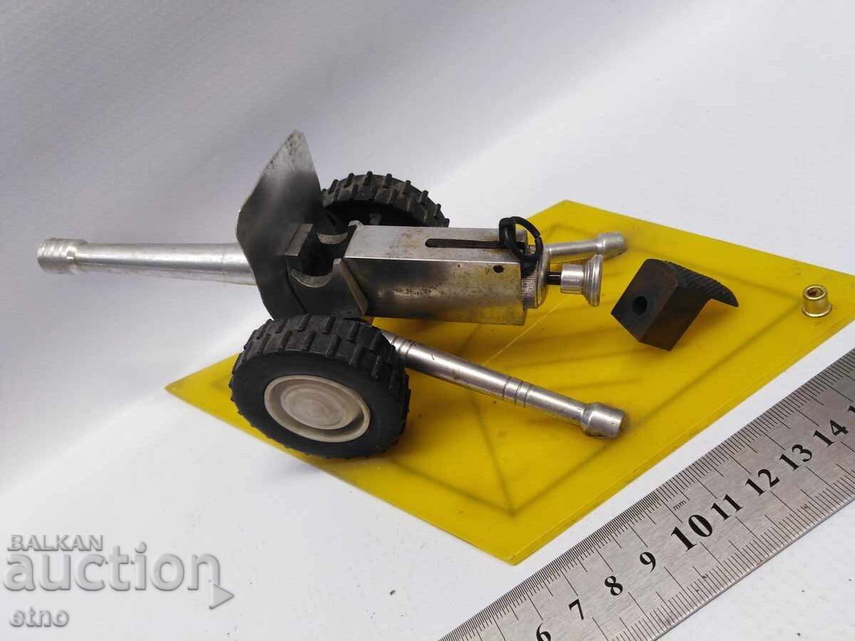 TUN, OBIECT DE ARTILERIE GĂLĂGIOS, CÂINE DE VÂNĂTOARE CU CAPSE DE VÂNĂTOARE, PISTOL, OSA - 6