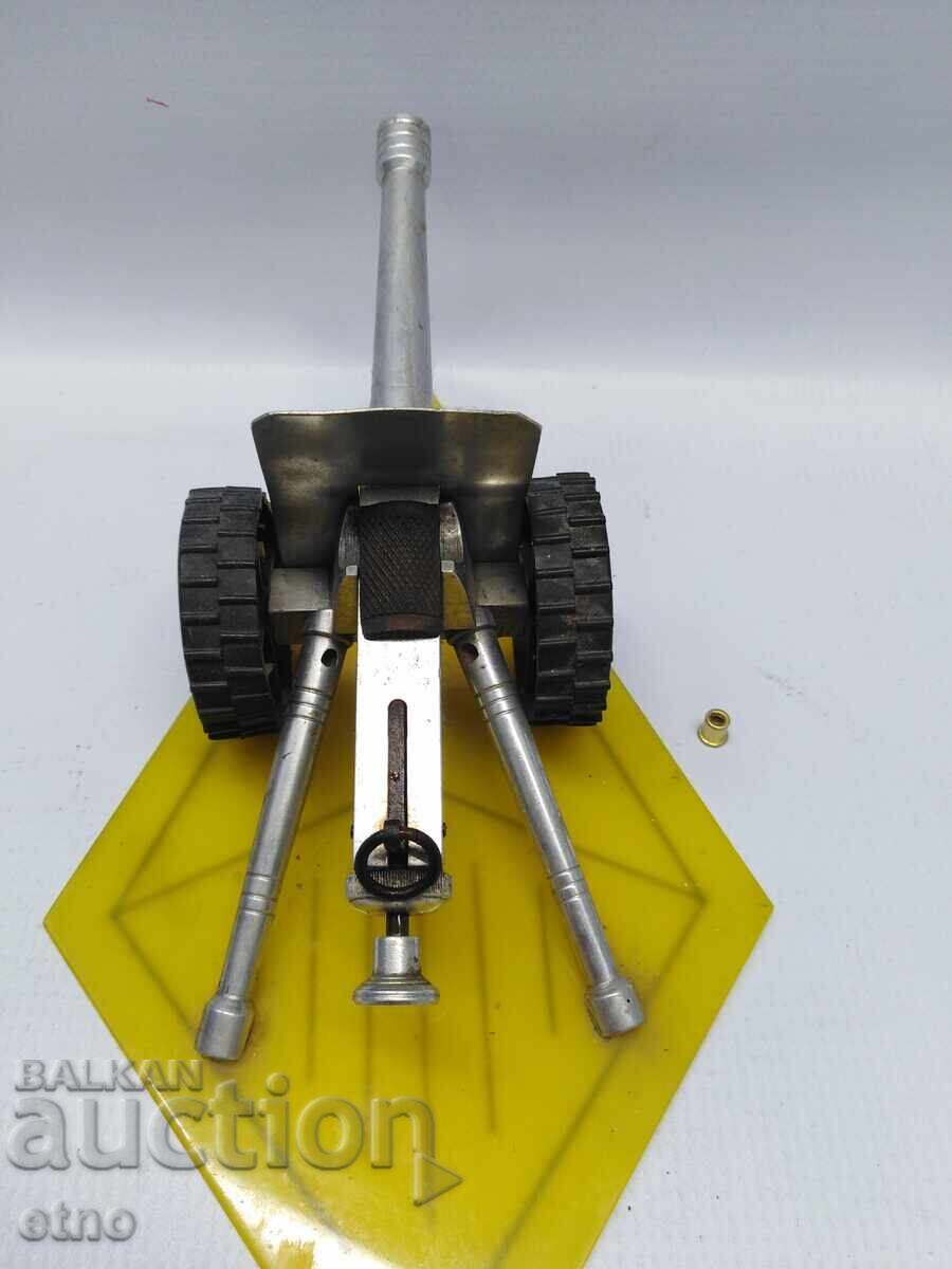 TUN, OBIECT DE ARTILERIE GĂLĂGIOS, CÂINE DE VÂNĂTOARE CU CAPSE DE VÂNĂTOARE, PISTOL, OSA - 7