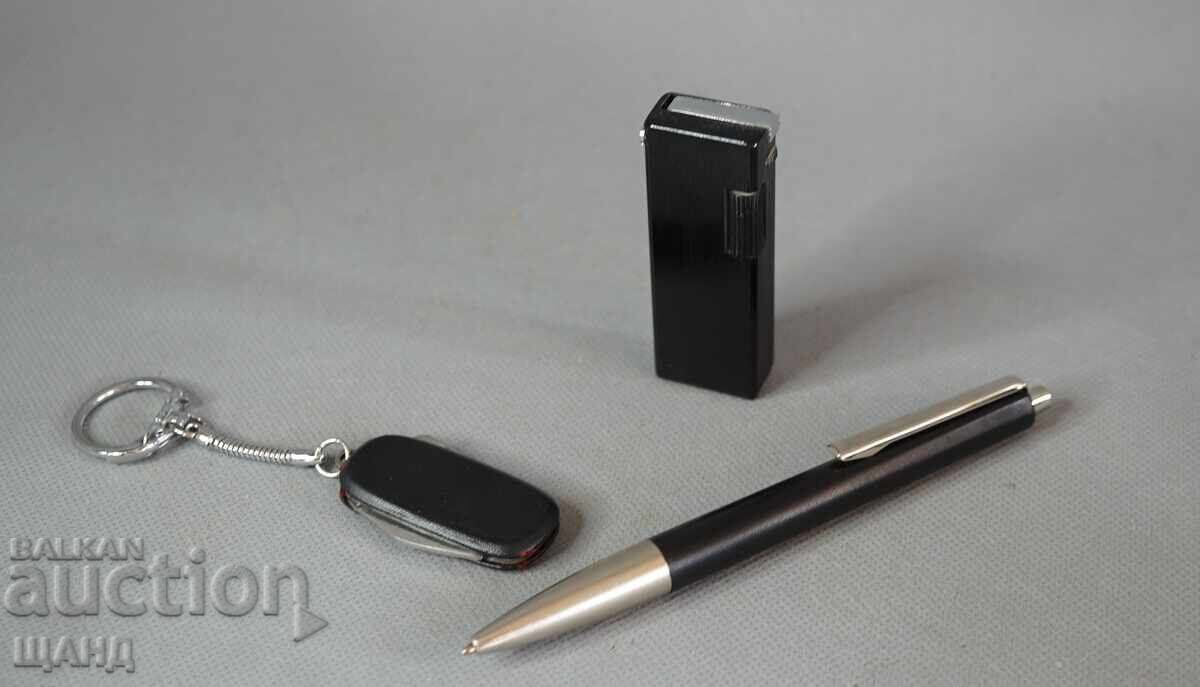 Licitație Set german stilou, brichetă și breloc cu cutie Licitație Set german stilou, brichetă și breloc cu cutie