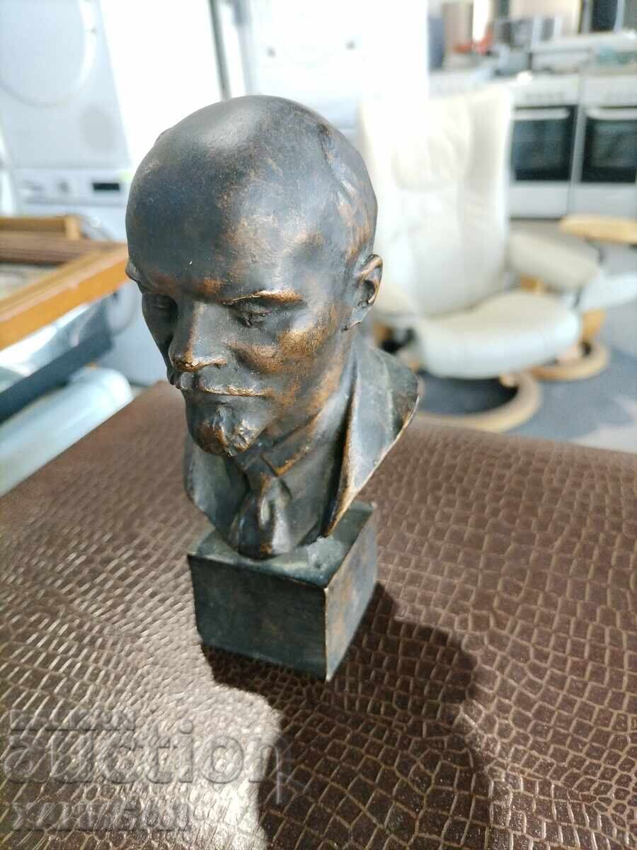 BUST DE LENIN cu preț € 25.00 | 48.90 BGN BUST DE LENIN cu preț € 25.00 | 48.90 BGN