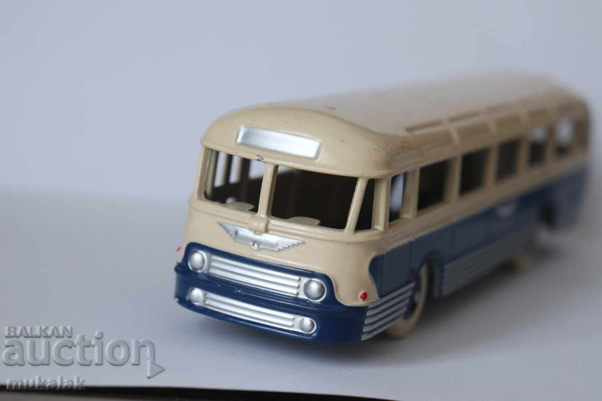 Delivery of DINKY TOYS AUTOCAR CHAUSSON BUS MODEL