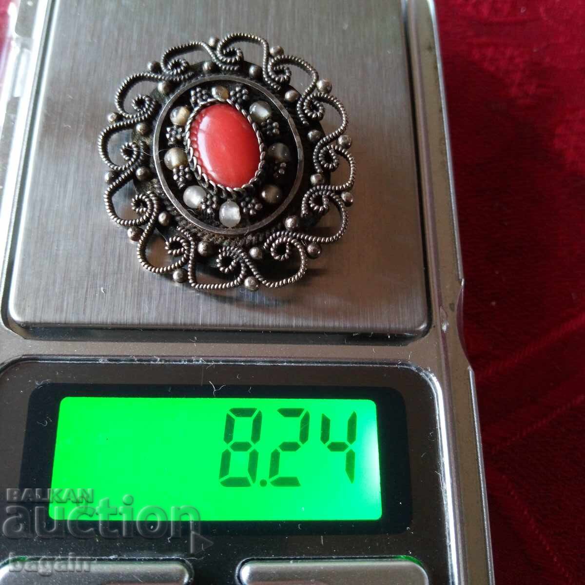 Livrarea Pandantiv-broșă unicat din argint cu corali