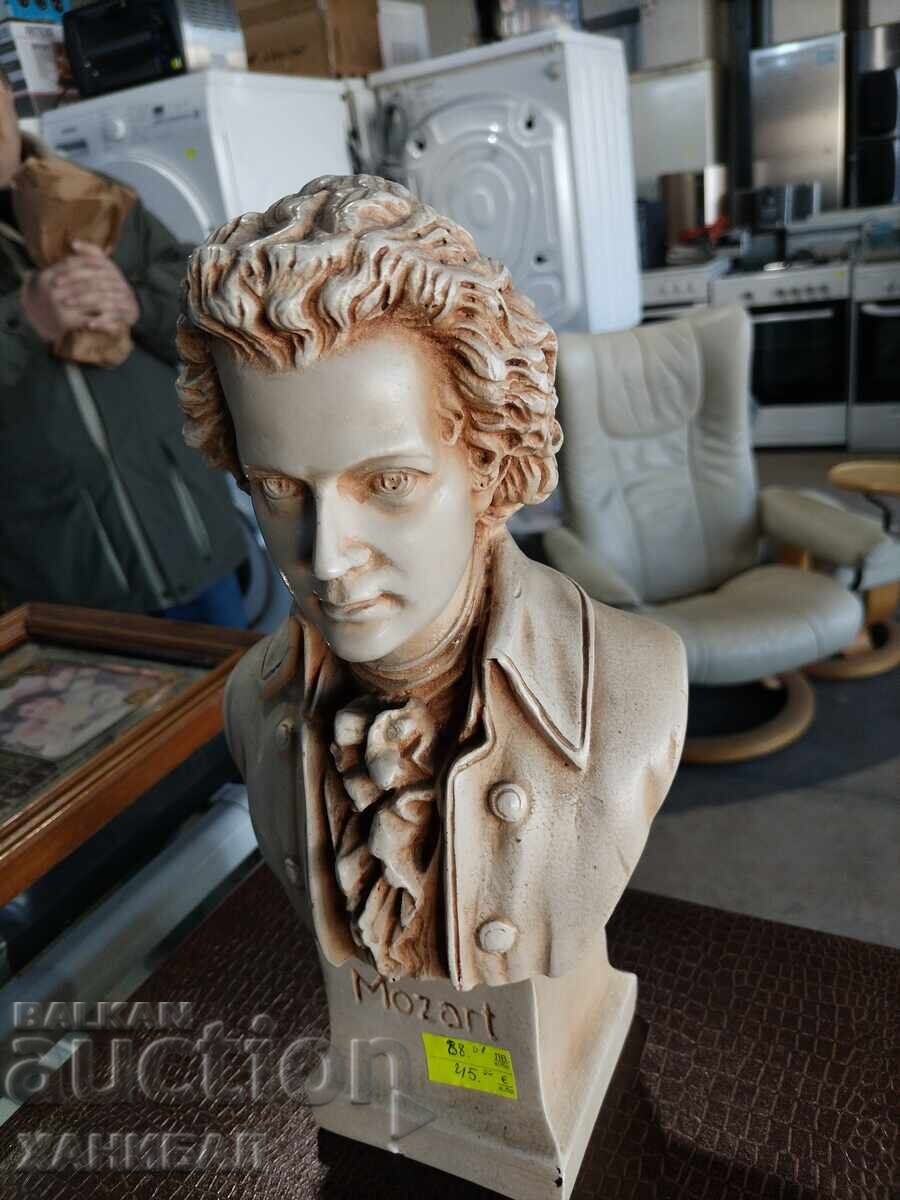 BUST DE MOZART cu preț € 45.00 | 88.01 BGN