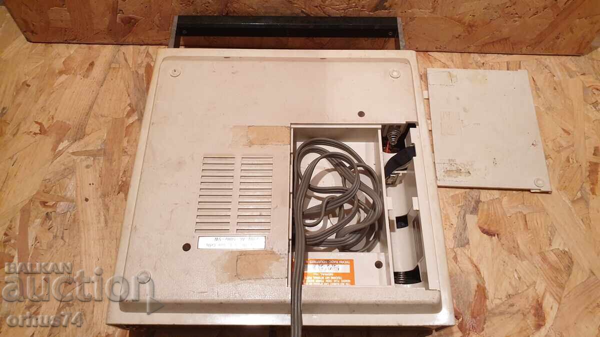 Radiocasetofon THORN - 7