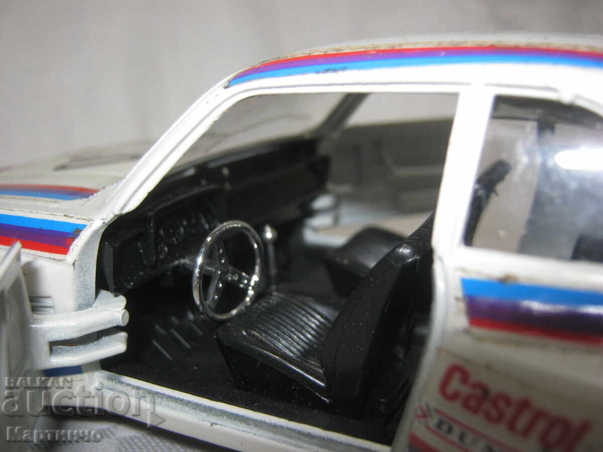 Jucărie veche model mașină BMW 3:0 cs 1/24 Burago - 5