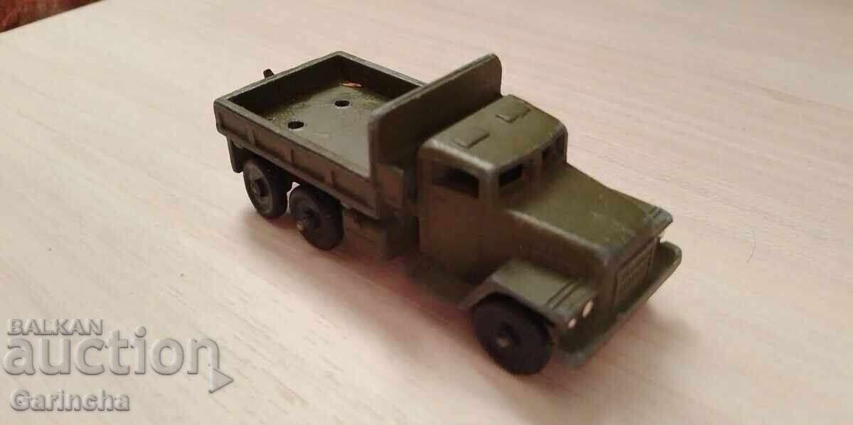 Vechiul model rusesc al URSS cu preț € 6.00 | 11.74 BGN