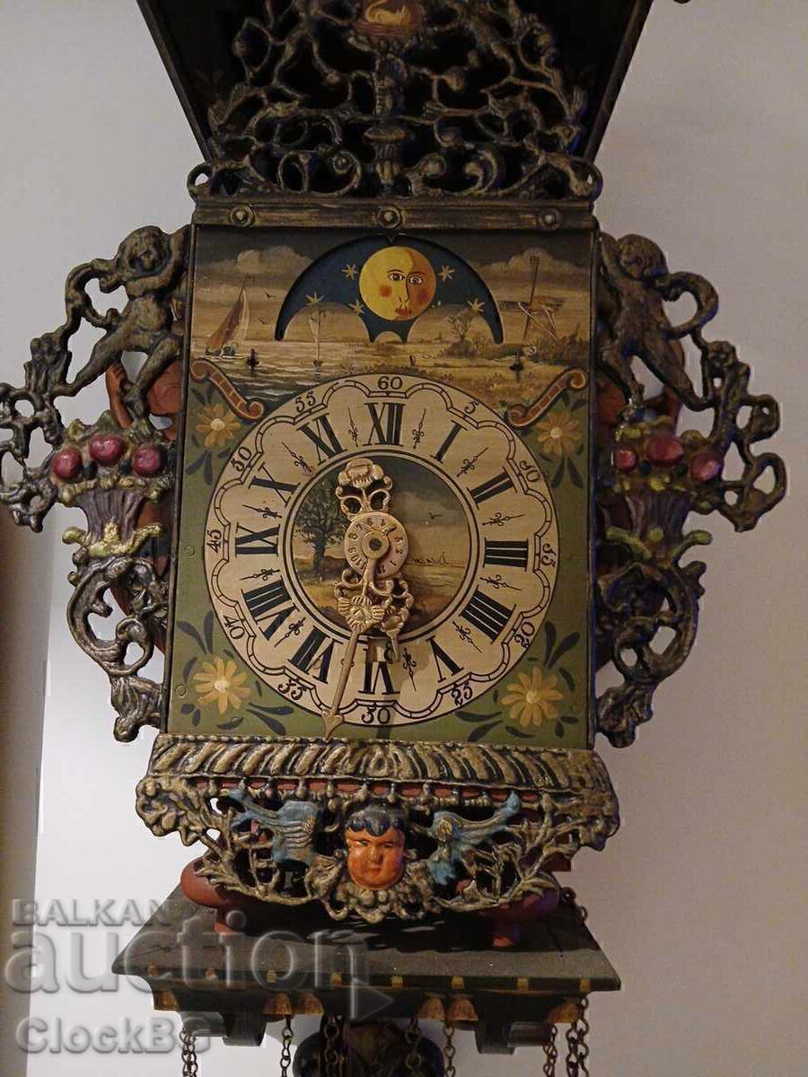 Chair clock Frisian 1880_1910