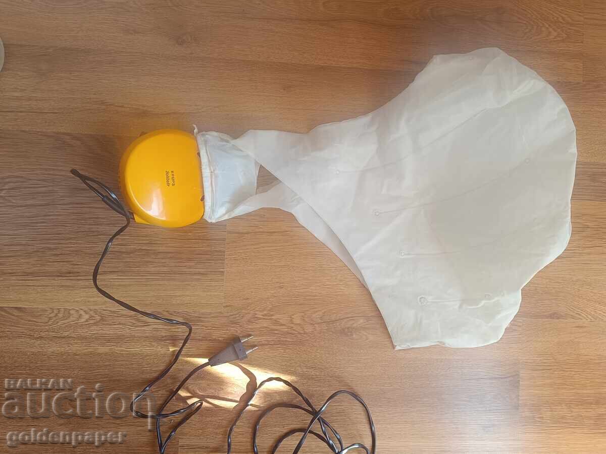 Λειτουργικός Ρετρό Σεσουάρ Krups με φουσκωτή κουκούλα