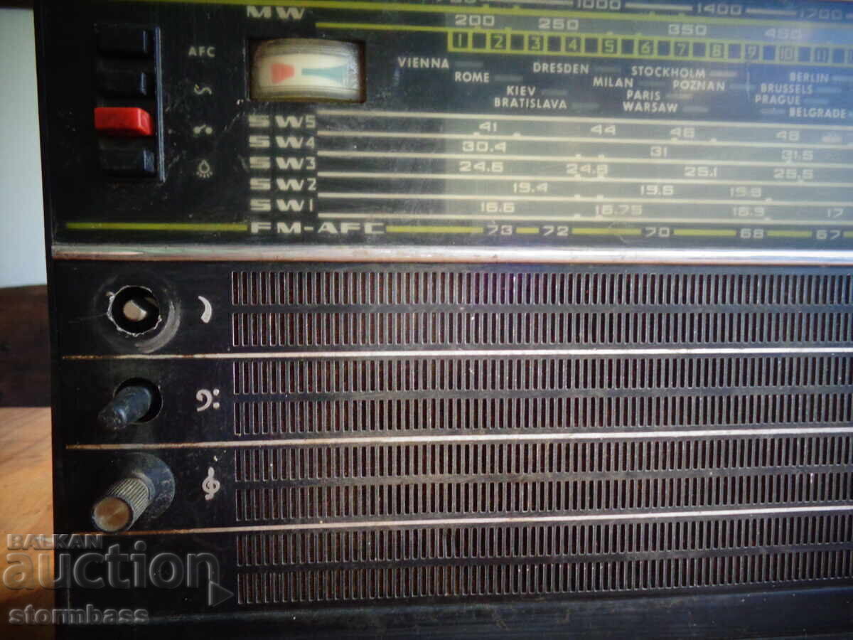 Selena B211 radio Selena cu preț € 8.00 | 15.65 BGN