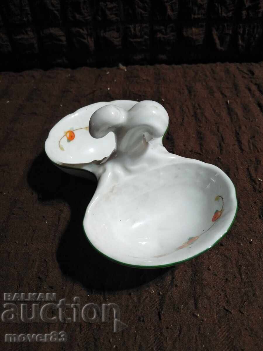 Recipient pentru condimente. Porțelan cu preț € 0.75 | 1.47 BGN