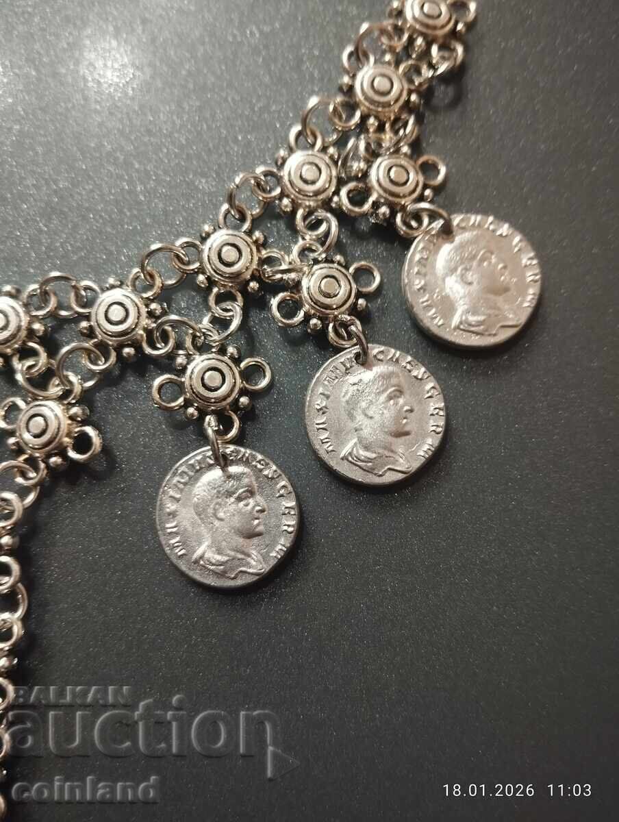 BIJUTERII PENTRU COSTUM POPULAR - REPLICA REPRODUCERE cu preț € 15.00 | 29.34 BGN