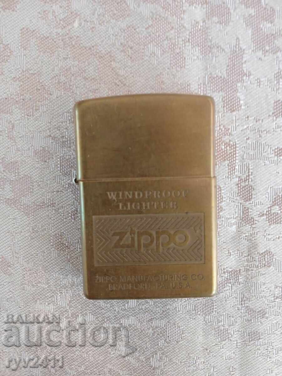 Brichetă clasică rezistentă la vânt Zippo Classic High Polish