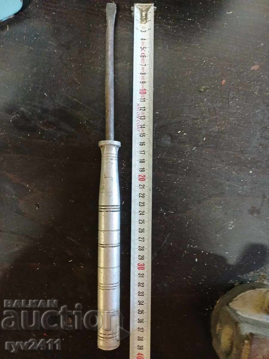 Δημοπρασία Σετ παλιά κατσαβίδια με μεταλλικές λαβές Δημοπρασία Σετ παλιά κατσαβίδια με μεταλλικές λαβές