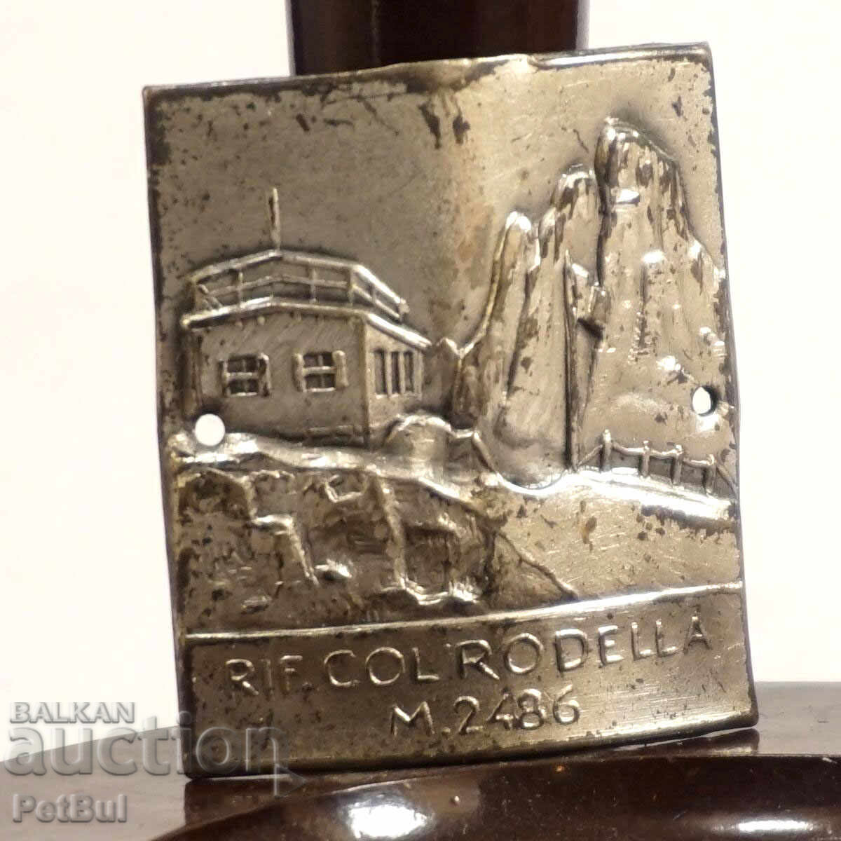 Veche Insigna pentru Baston Turistic RIF COL RODELLA 2486 m