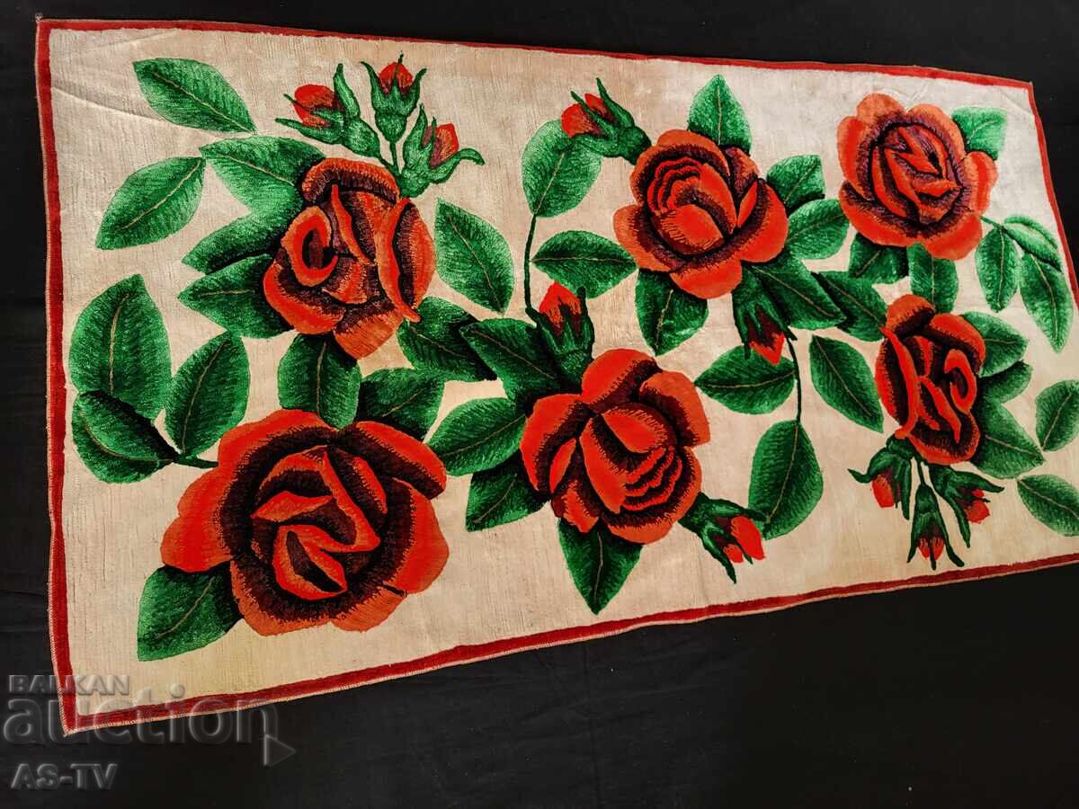 Πούπουλο κάλυμμα με τριαντάφυλλα με τιμή € 29.00 | 56.72 BGN